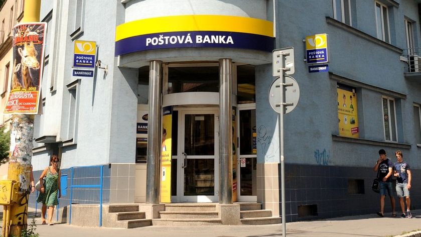 Z Česka odchází Poštová banka skupiny J&T. Úvěry přebere slovenská centrála